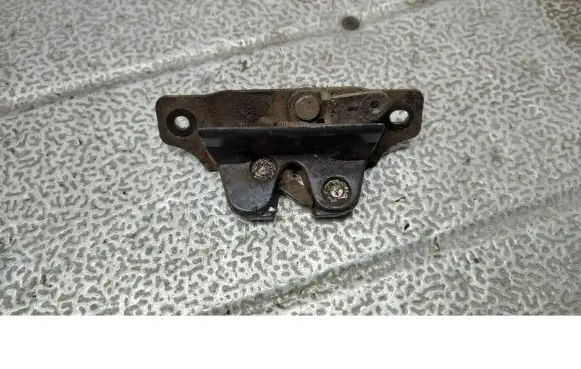 Peugeot 206 CC Tailgate/trunk/boot lock/catch/latch