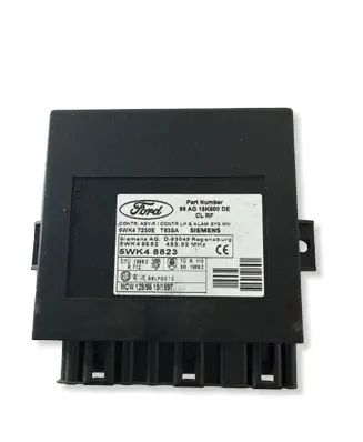 Ford Focus Comfort/convenience module 98AG15K600DE 5WK47230E