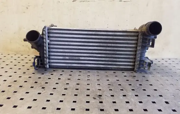 Ford Focus Intercooler radiator CV619L440VC