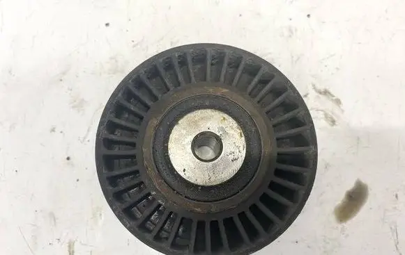 Subaru Forester SH Belt tensioner pulley f55279001 f0206