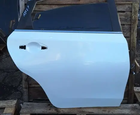 Nissan Altima Rear door