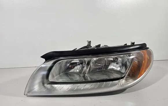 Volvo V70 Headlight/headlamp 31214351