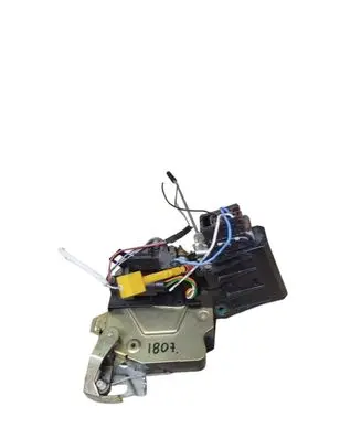 BMW 5 E60 E61 Front door lock 8235113 8352165