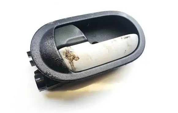 Mitsubishi Colt Front door interior handle 