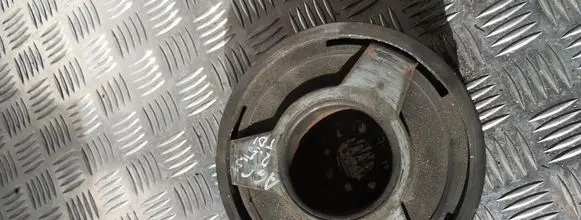 Audi A6 S6 C5 4B Crankshaft pulley 059105251m