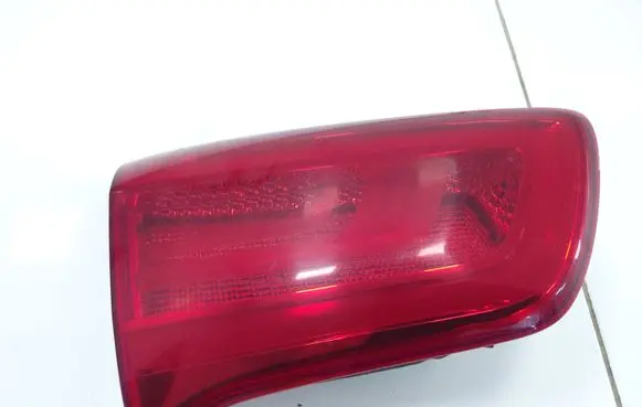 KIA Sportage Tailgate rear/tail lights 924053