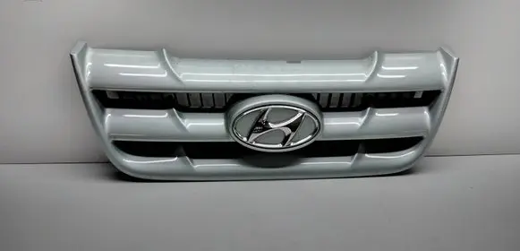 Hyundai Matrix Front bumper upper radiator grill 8636117010
