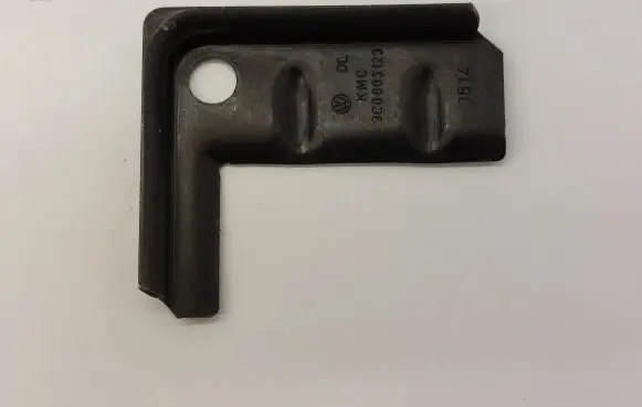Volkswagen PASSAT B8 Battery bracket 3C0803123