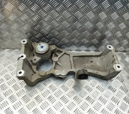 Maserati Levante Gearbox mounting bracket 670105591 670105590