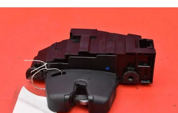 Peugeot 308 Tailgate/trunk/boot lock/catch/latch 9671153780