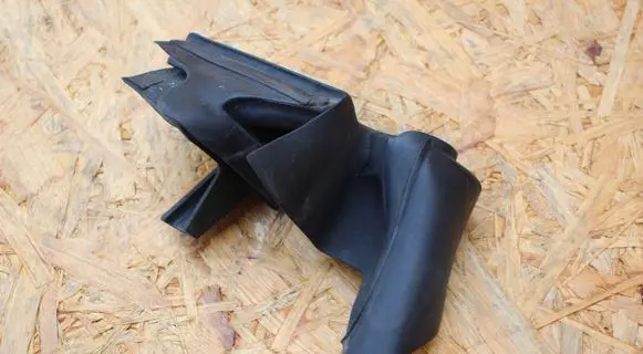 BMW Z4 E85 E86 Rubber seal loading door BMW7148938