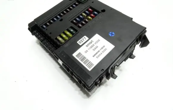 Smart ForTwo I Comfort/convenience module 5WK45090 0011868V005 0277