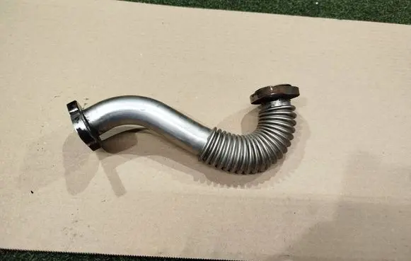 Renault Master III EGR valve line/pipe/hose 8200889753