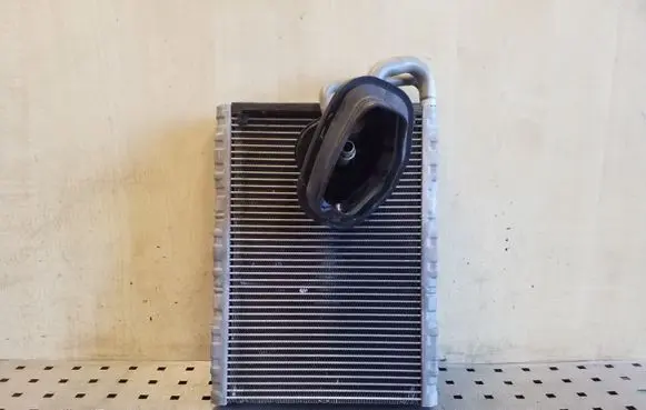 Air conditioning (A/C) radiator (interior)