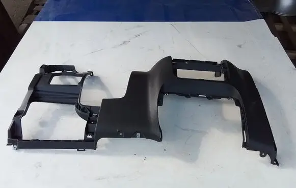 Volkswagen Tiguan Dashboard lower bottom trim panel 5M1857051P 5M1857051 5M1857005S