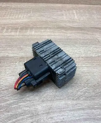 Opel Vectra C Glow plug pre-heat relay 09132691 51299008