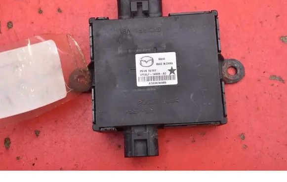 Mazda MX-5 NA Miata Relay mounting block P51N1515Y