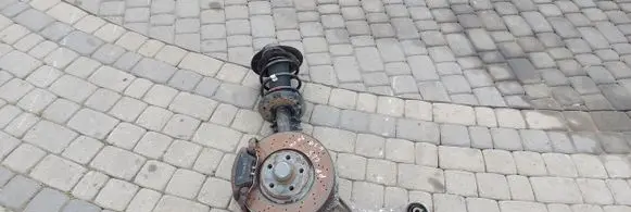 Mercedes-Benz CLS C218 X218 Front wheel hub spindle knuckle