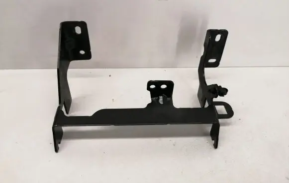 Volvo XC60 Radiator mount bracket 31368365
