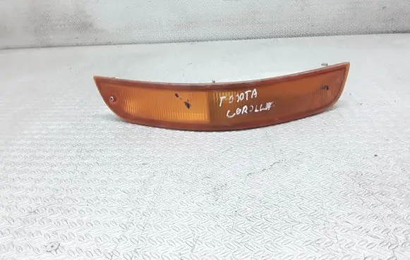Toyota Corolla E100 Front indicator light 12350