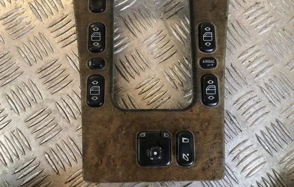 Mercedes-Benz E W210 Electric window control switch 2108211151 03750012