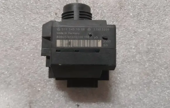 Mercedes-Benz E W211 Ignition lock 2115451008 a2115451008