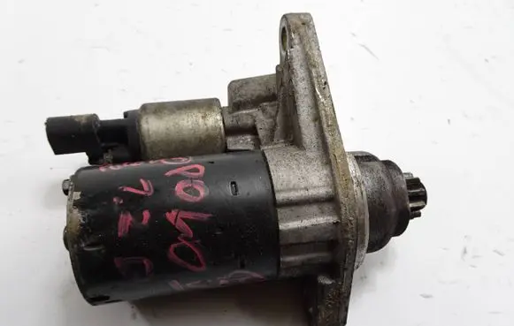 Volkswagen Polo V 6R Starter motor 02T911023R 04042013 0001120406