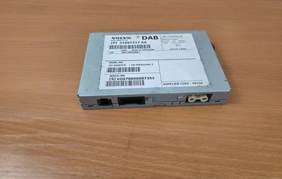 Volvo XC60 Aerial antenna amplifier 31667304 31667217AA V0070066087352