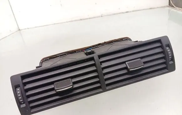 Audi A4 S4 B7 8E 8H Dash center air vent grill 8E0820951H