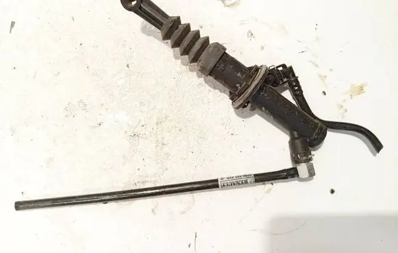 Clutch master cylinder