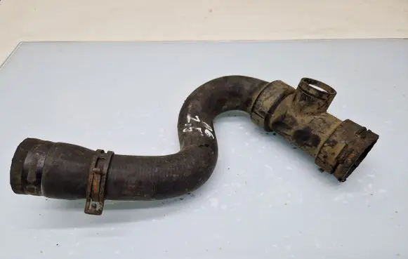Audi A6 S6 C5 4B Engine coolant pipe/hose