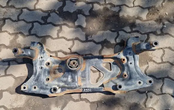 Volkswagen Jetta VI Front subframe 