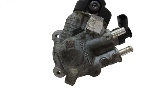 Audi A4 S4 B8 8K Fuel injection high pressure pump 0445010507 03L130755 02120509