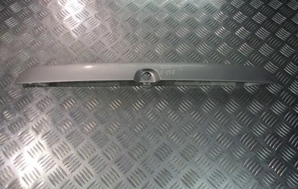 Opel Zafira A Rear window tailgate spoiler 