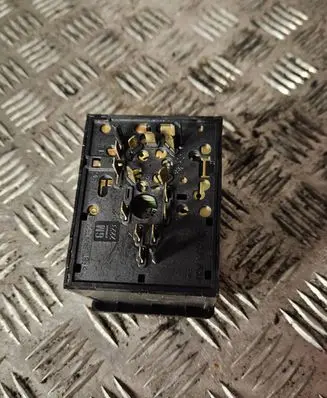 Opel Zafira A Light switch 90561381