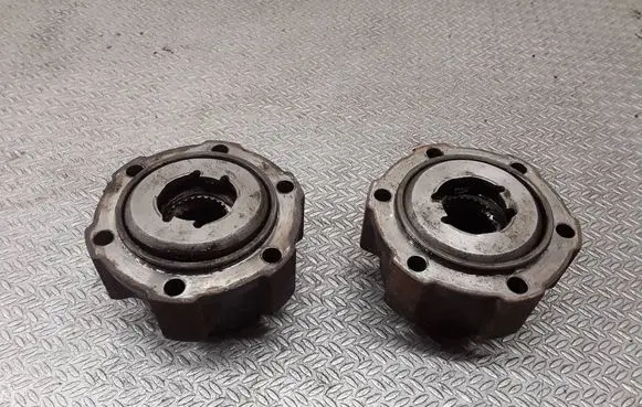 Ford Maverick Hub lock 