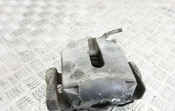 BMW 5 E39 Front brake caliper