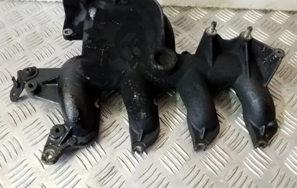 Suzuki Grand Vitara II Intake manifold 8200512434