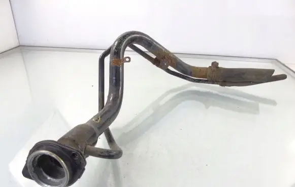 Suzuki Swift II Fuel tank filler neck pipe 