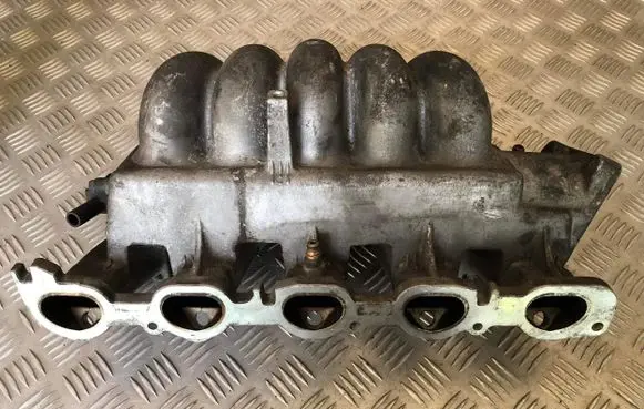Volvo S60 Intake manifold 3900150002