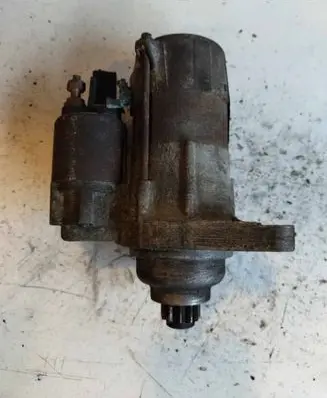 Volkswagen PASSAT B6 Starter motor 02Z911023