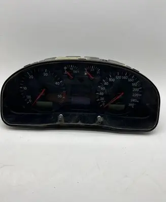 Volkswagen Golf IV Speedometer (instrument cluster) 88311