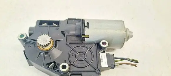 BMW 5 GT F07 Sunroof motor/actuator 73165359
