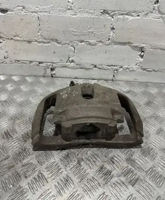 BMW 5 GT F07 Front brake caliper 6786817