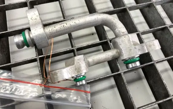 Hyundai Kona I Air conditioning (A/C) pipe/hose