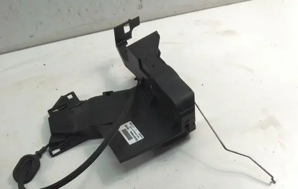 Ford Fiesta Front door lock 2S51B219A65BJ