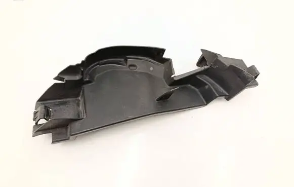 Mercedes-Benz A W176 Intercooler air guide/duct channel A1768880538 288300003