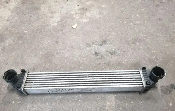 Mercedes-Benz A W169 Intercooler radiator A1695000000