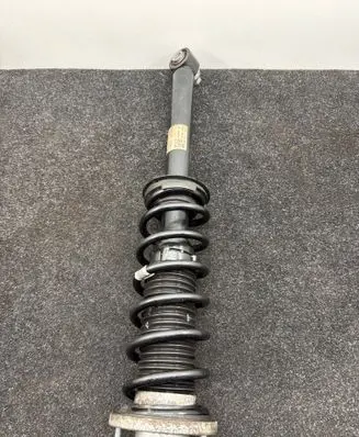 BMW 5 G30 G31 G38 Rear shock absorber/damper 6866620 G30H222PHB 814902009105