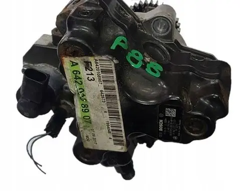 Mercedes-Benz E W212 Fuel injection high pressure pump A6420701201
